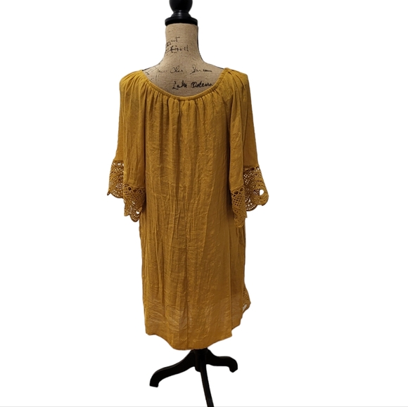 Mlle Gabrielle yellow embroidered dress 3/4 sleeves midi - Picture 2 of 4
